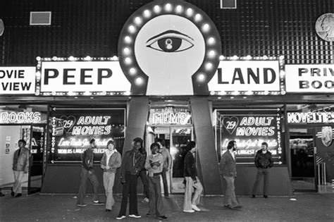 Times Square In The 1970s A Day In The Life The Rialto Report