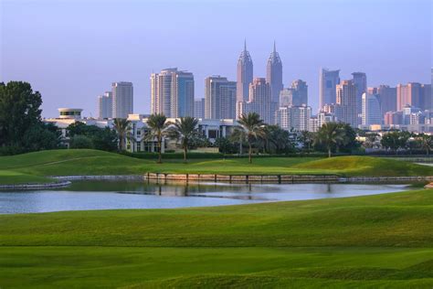 golf courses    visit  dubai oevrfloed
