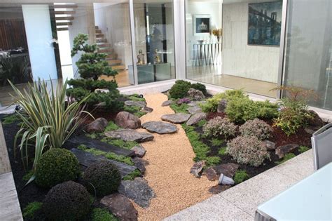 small japanese courtyard gardens discover  serenity   hidden