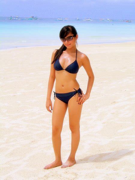 Kontes Seo Valerie Bangs Garcia Hot And Sexy Bikini