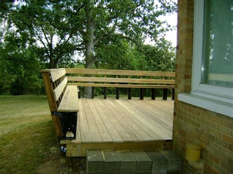 deck railingseating combo slight slant  nice deck