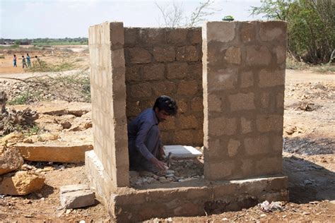 Pakistan S Lack Of Toilets Tied To Stunting Unicef Ctv News