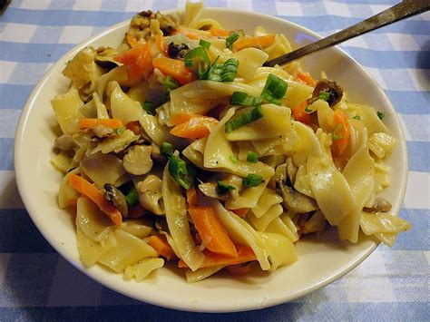 luckies rezepte leckereien vegetarische spaetzlepfanne