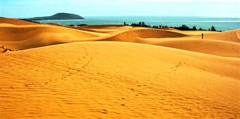 Red Sand Dunes Mui Ne Viet Nam Mui Ne Tourist Attraction