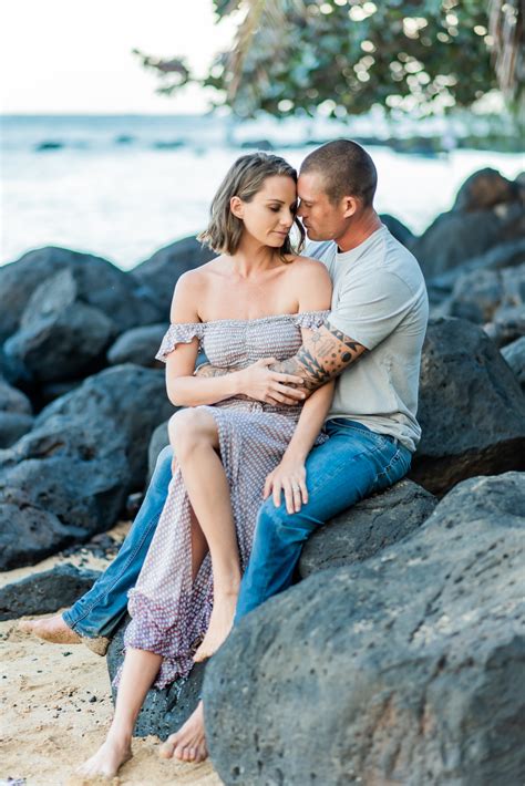 top kauai couples photographers couples portraits  kauai