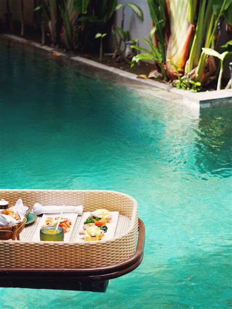 floating breakfast  bali fail  places