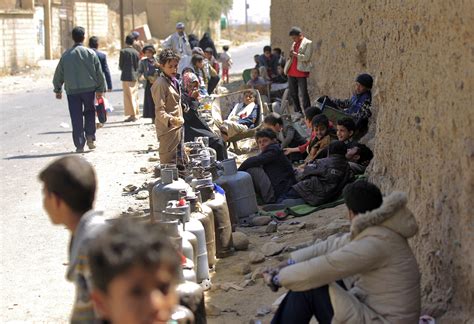 saudi blockade on yemen will cause widespread famine un world is crazy