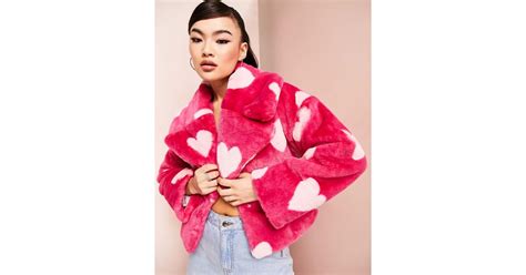 asos synthetisch korte elegante jas van imitatiebont met hartjes  het roze lyst nl