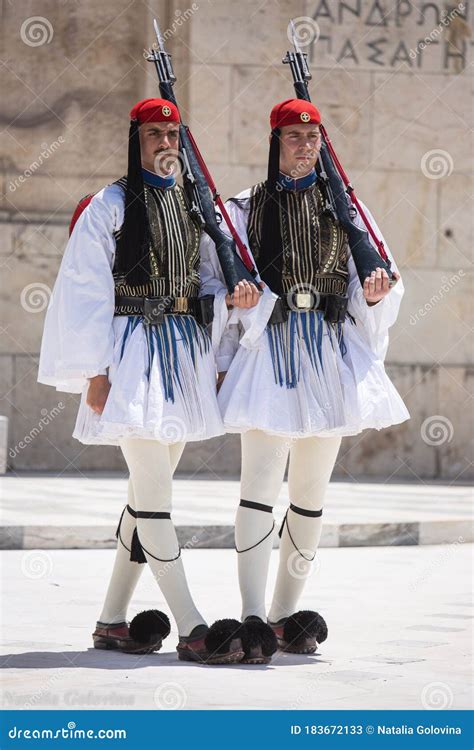 athens greece    greek soldiers evzones dressed