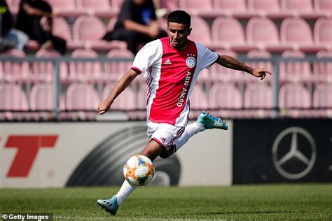 scouts turn    ajax  side beat lille       eyes