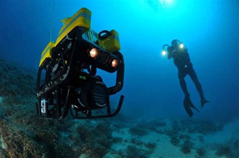 robotic dive buddy developed  underwater drones aids solo divers httpwwwscubadivingcom