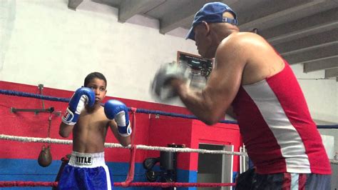 Niños Boxeadores Aprenden El Mejor Boxeo Cubano En Miami Youtube