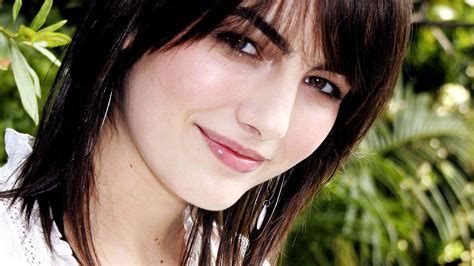 Camilla Belle Hollywood Celebrity Hd Widescreen