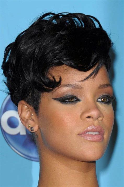 19 Rihanna Hair Rihanna Hairstyles Rihanna Short Hair