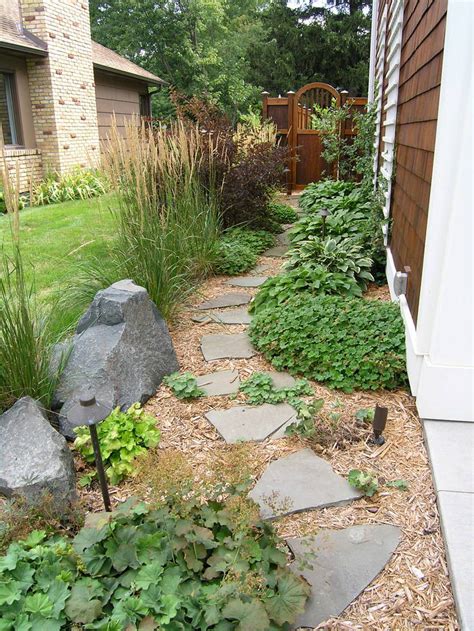 diy garden paths  backyard walkway ideas  garden glove