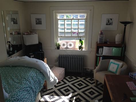 submitted by morgan breitmeyer harvard university cool dorm rooms
