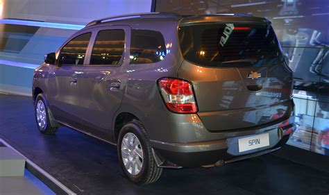 chevrolet spin   indonesian debut   chevy spin  paul tans automotive news