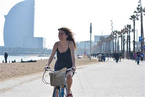 fietsen  barcelona fietstours fietsverhuur