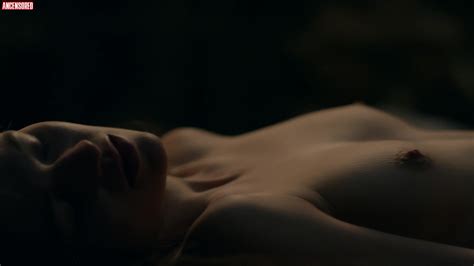Naked Sophie Skelton In Outlander
