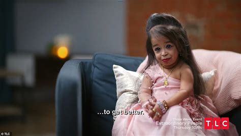 Worlds Smallest Woman Weighs 12lb And Stands 24 Inches Tall Daily
