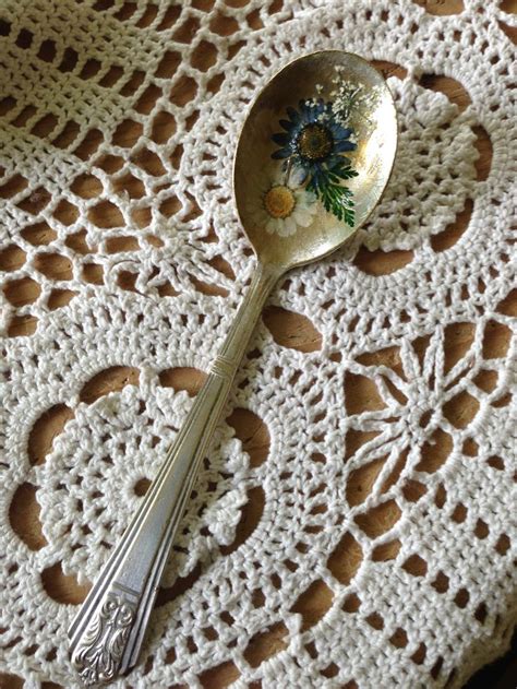 Old Spoon W Dried Flowers Craft Ideas Pinterest