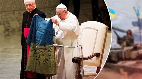Папа Римский заплакал во время молитвы за Украину 24 Канал
