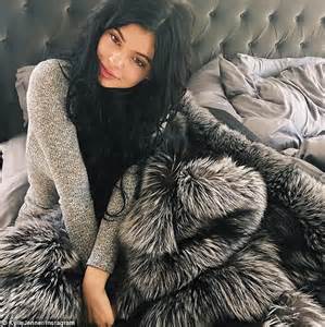 kylie jenner snapchats while trying out a vibrating exercise machine on daily mail online