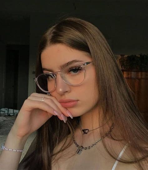 top 20 photos of girls with glasses that are too hot for the internet