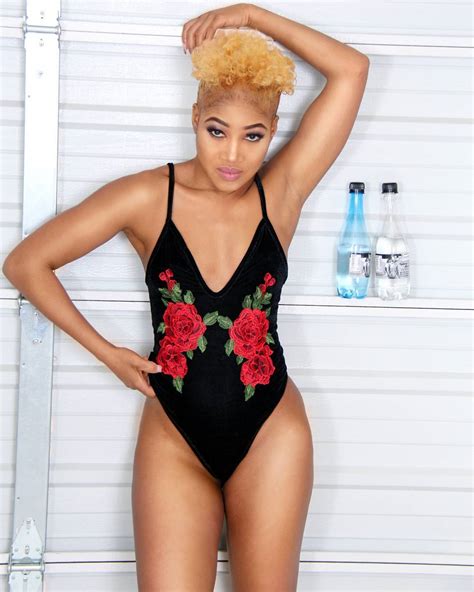 Uzalo Actress Nyalleng Thibedi Show Off Her Steaming Pics To Promote