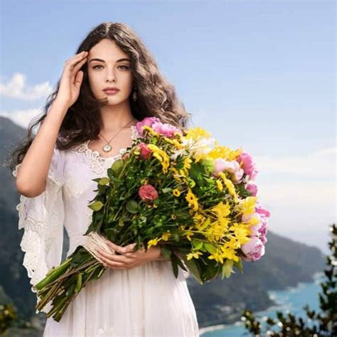 Daughter Of Monica Bellucci And Vincent Cassel In A Photo Shoot For