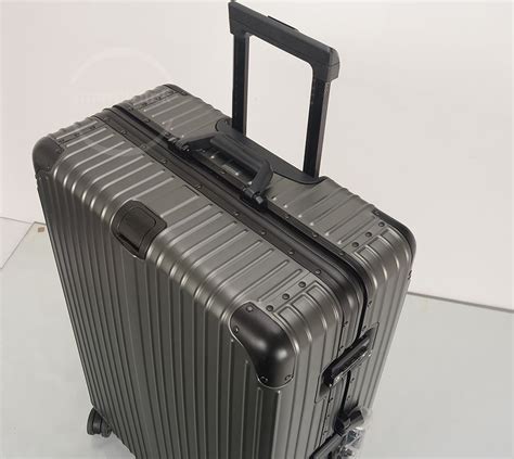 aluminium luggage china manufacturer