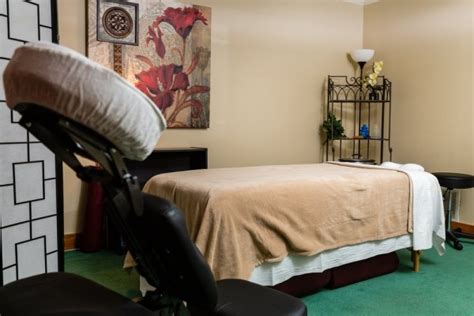 zone spa wellness center find deals   spa wellness