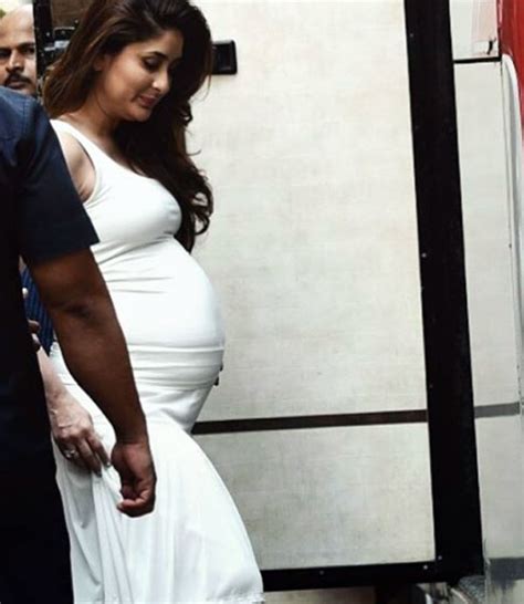 Pregnant Kareena Kapoor Khan Looks Angelic In This White