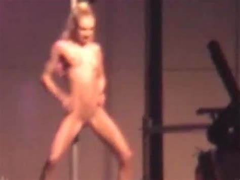 Fully Nude Gogogirl Dancing At Dutch Rave Party Dj
