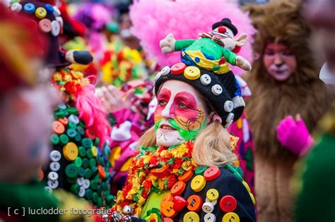 groeet beeld vastelaovend dinsdag vastelaovend en carnaval  limburg carnaval