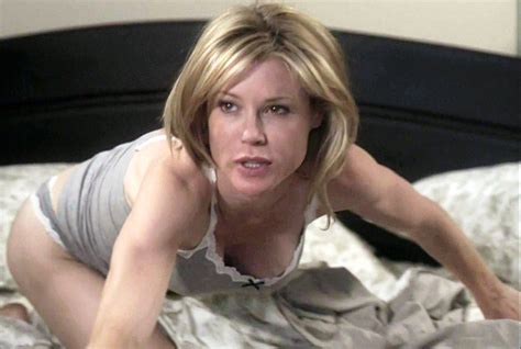 julie bowen nue dans conception