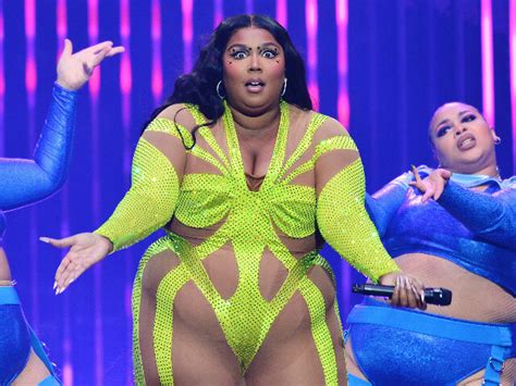 pop star lizzo accused  sexual harassment fat shaming  lawsuit