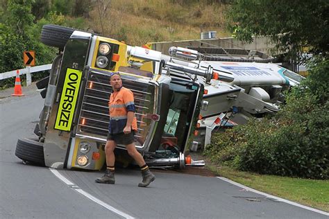 calls  safer route  truck crash stuffconz