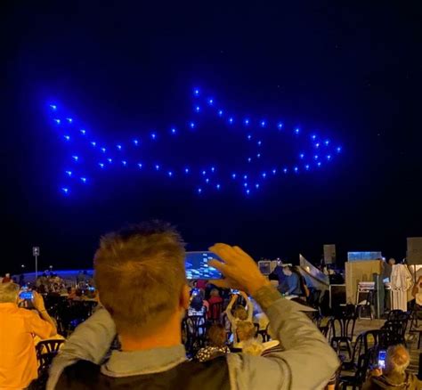 drone light show espectaculo de luces aerial productions