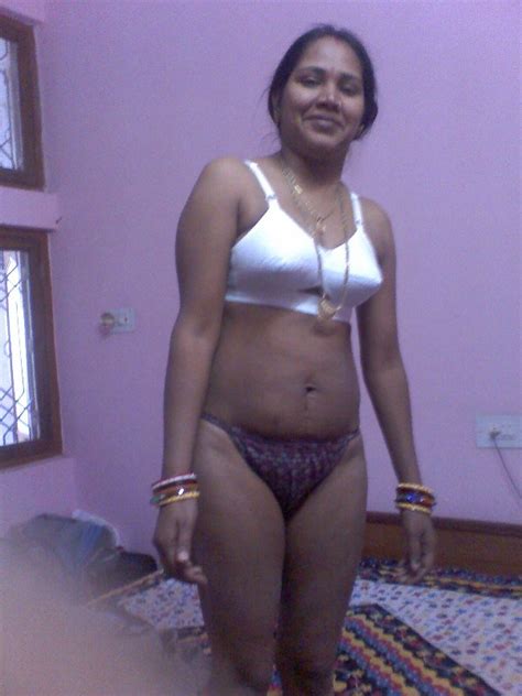 fat bhabhi big boobs ass photo latest moti indian aunty saree sex