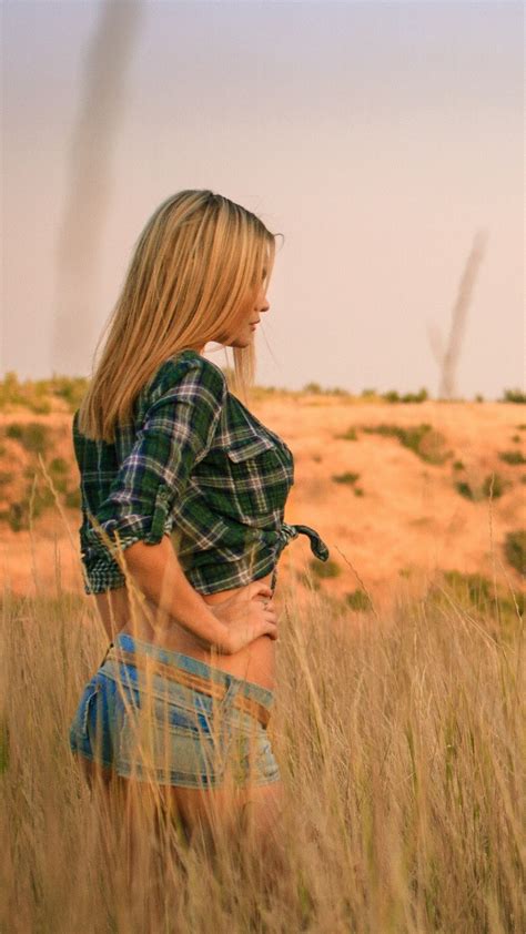 Girl Blonde Hot Pose Nature Iphone Wallpaper Iphone