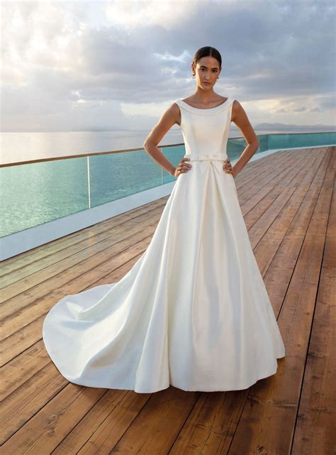 undefined modern bridal gowns simple wedding gowns chic wedding dresses wedding gown styles