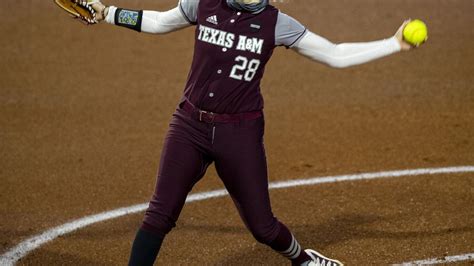 haley lee hits four homers over texas aandm softball team s first two