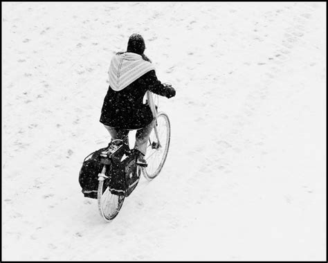 de eenzame fietserthe lonely cyclist     pict flickr