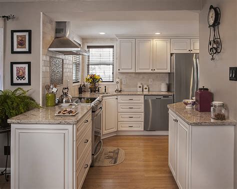 reasons  white cabinets      style