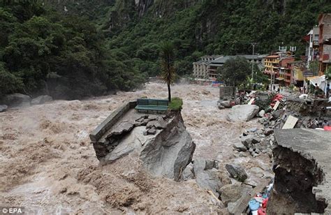 11 قتيلا في أمطار غزيرة في البيرو