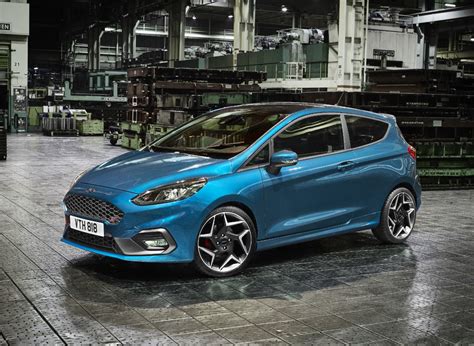 ford fiesta st loses  cylinder gains performance subcompact