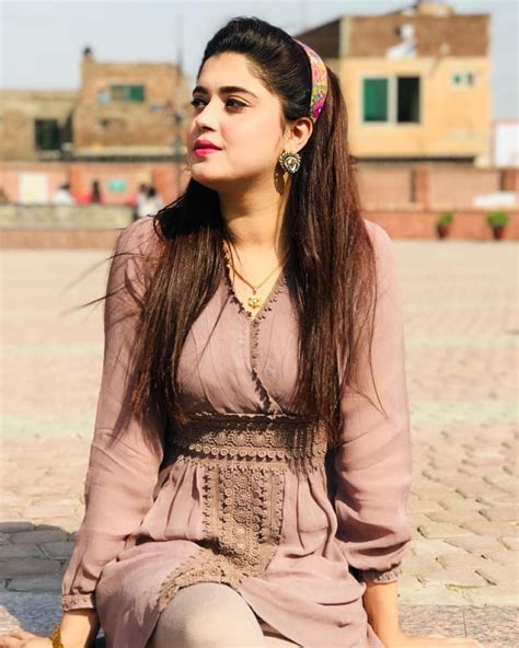 3 134 Likes 212 Comments کنول آفتاب 🦋 Kanwal 135 On Instagram