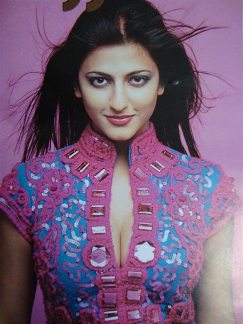 sruthi hasan latest unseen hot pics ~ biography and hot pics of telugu actress tamil actress