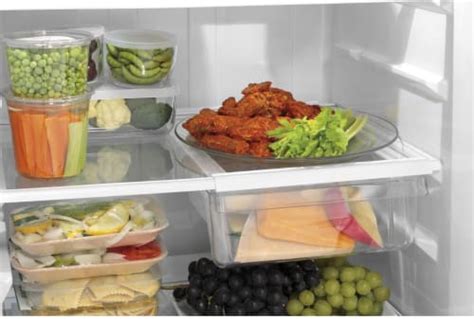 ge giegtnrbb   top freezer refrigerator   cu ft capacity reversible hinges